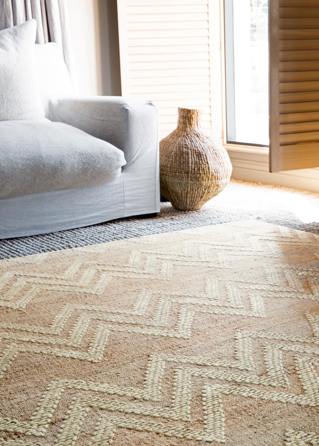 Zag Indoor Jute Rug